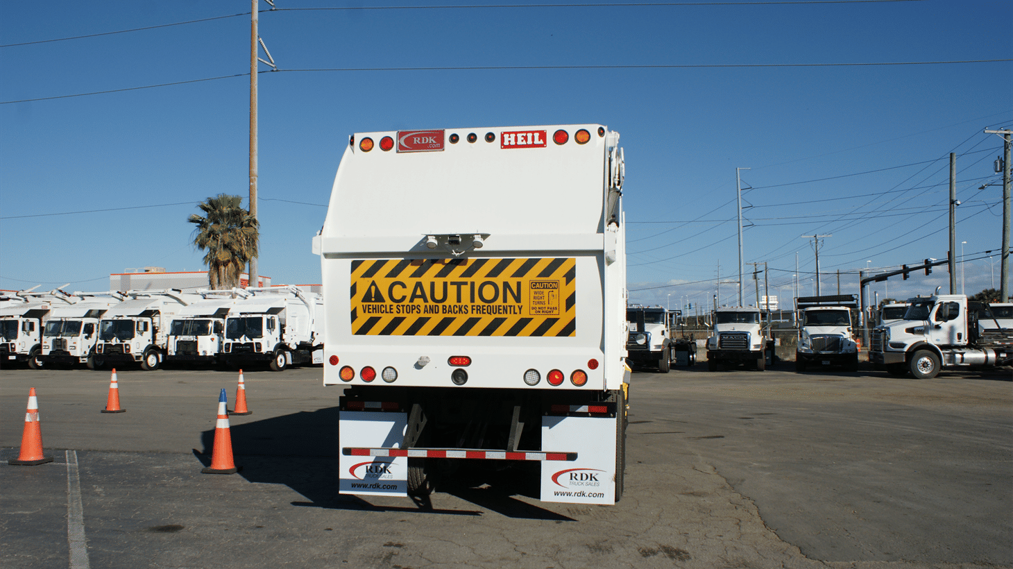 02_2022_CCC_Side_loader_garbage_truck_108720_10