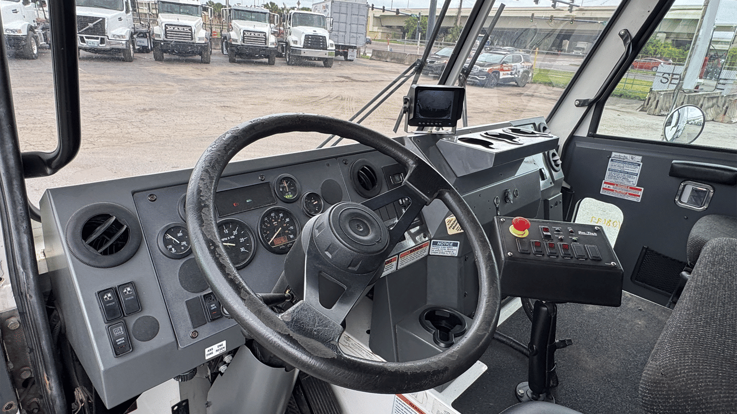02_2023_CCC_Rear_loader_garbage_truck_108197_10