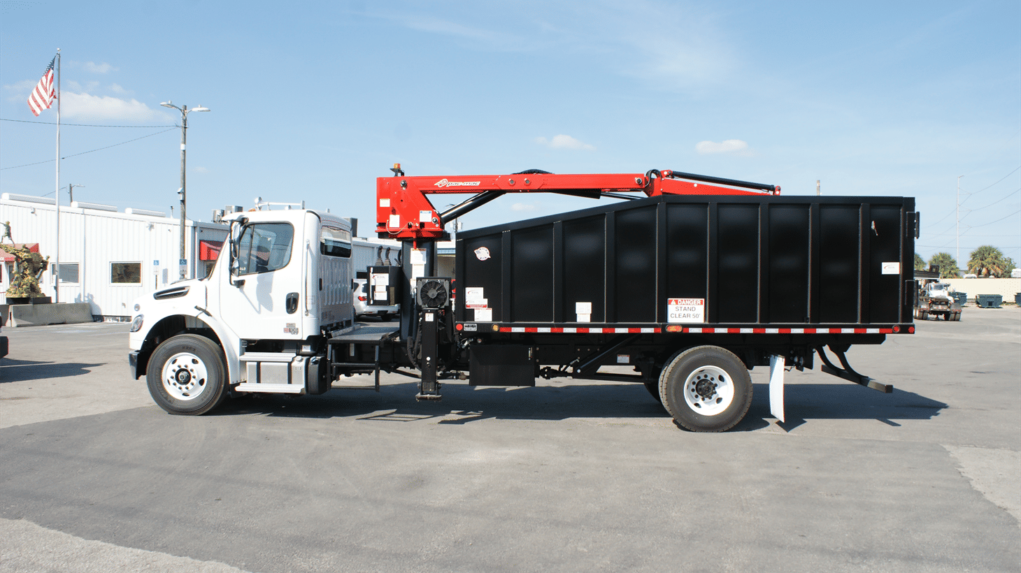 02_2025_Freightliner_Grapple_Truck_109868_2