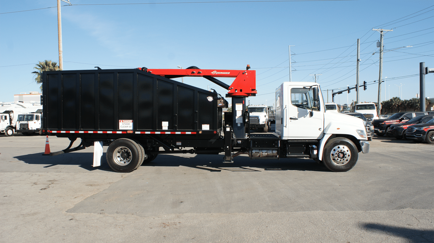 02_2025_Hino_Grapple_Truck_109428_2