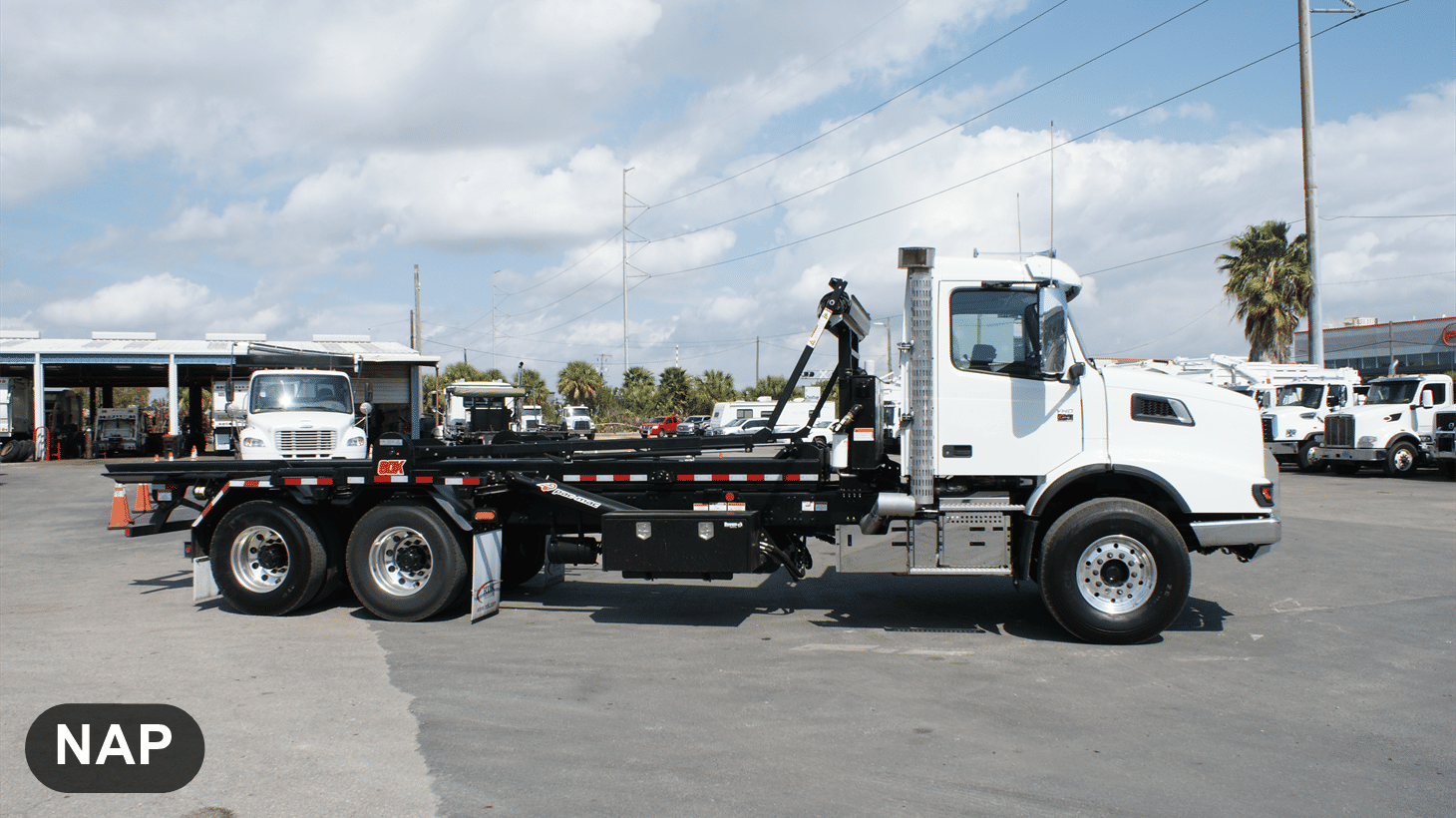 02_2027_volvo_roll_off_110297_2-2