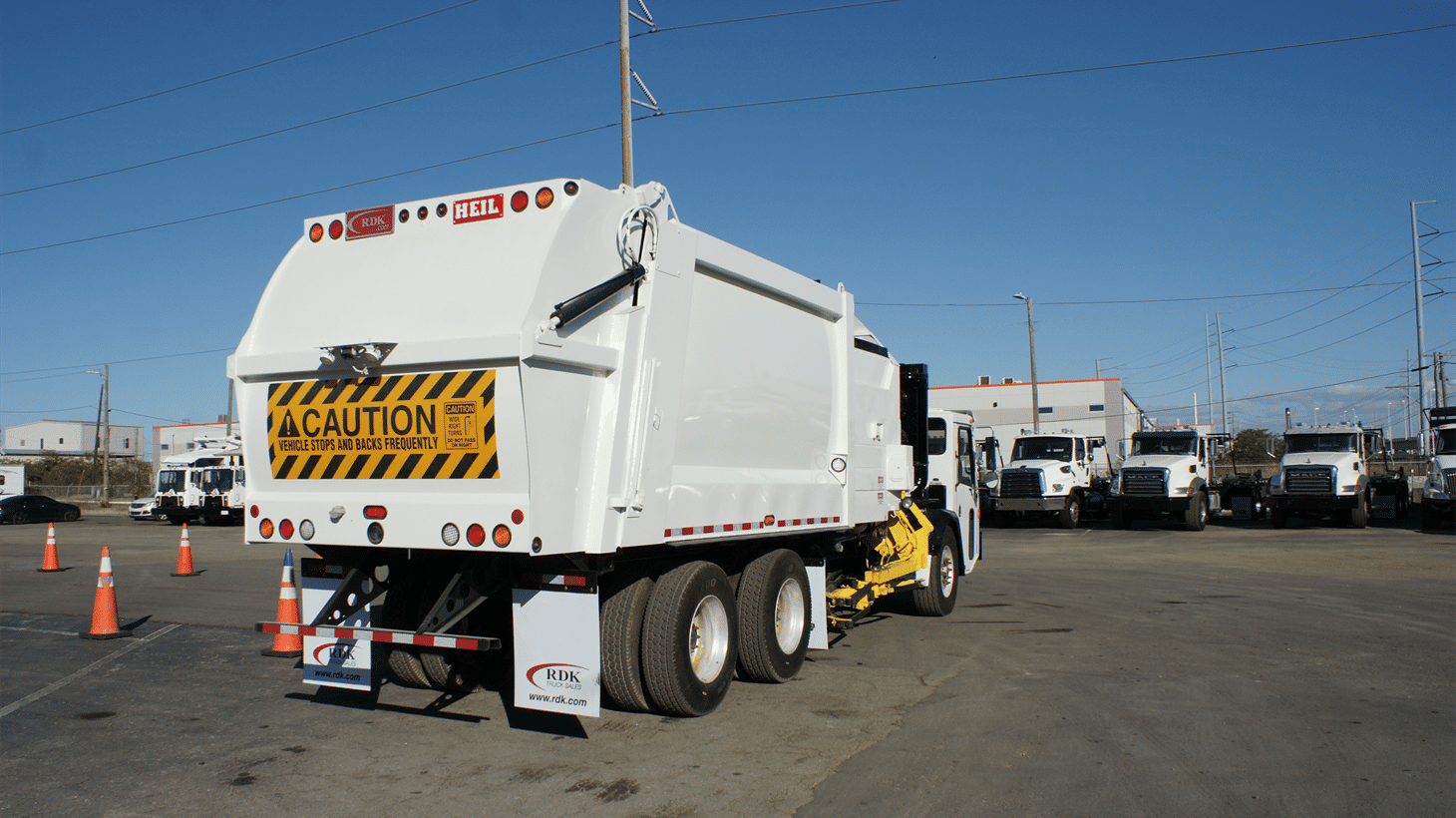 03_2022_CCC_Side_loader_garbage_truck_108720_11