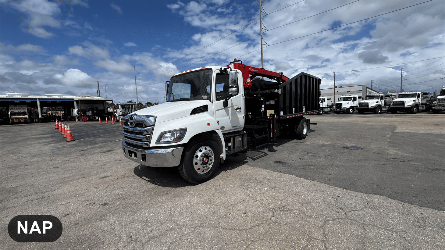 03_2026_Hino_Grapple_Truck_1101573