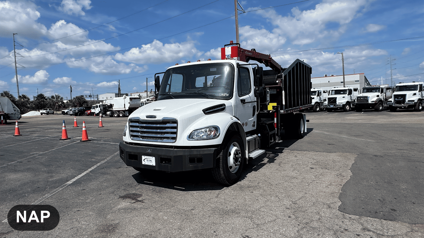 04_2025_Freightliner_Grapple_Truck_109479_3