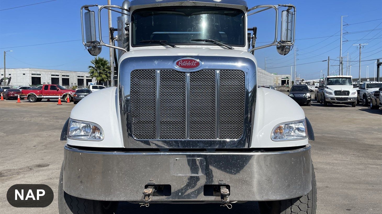 05_2016_Peterbilt_Roll_Off_110566_5