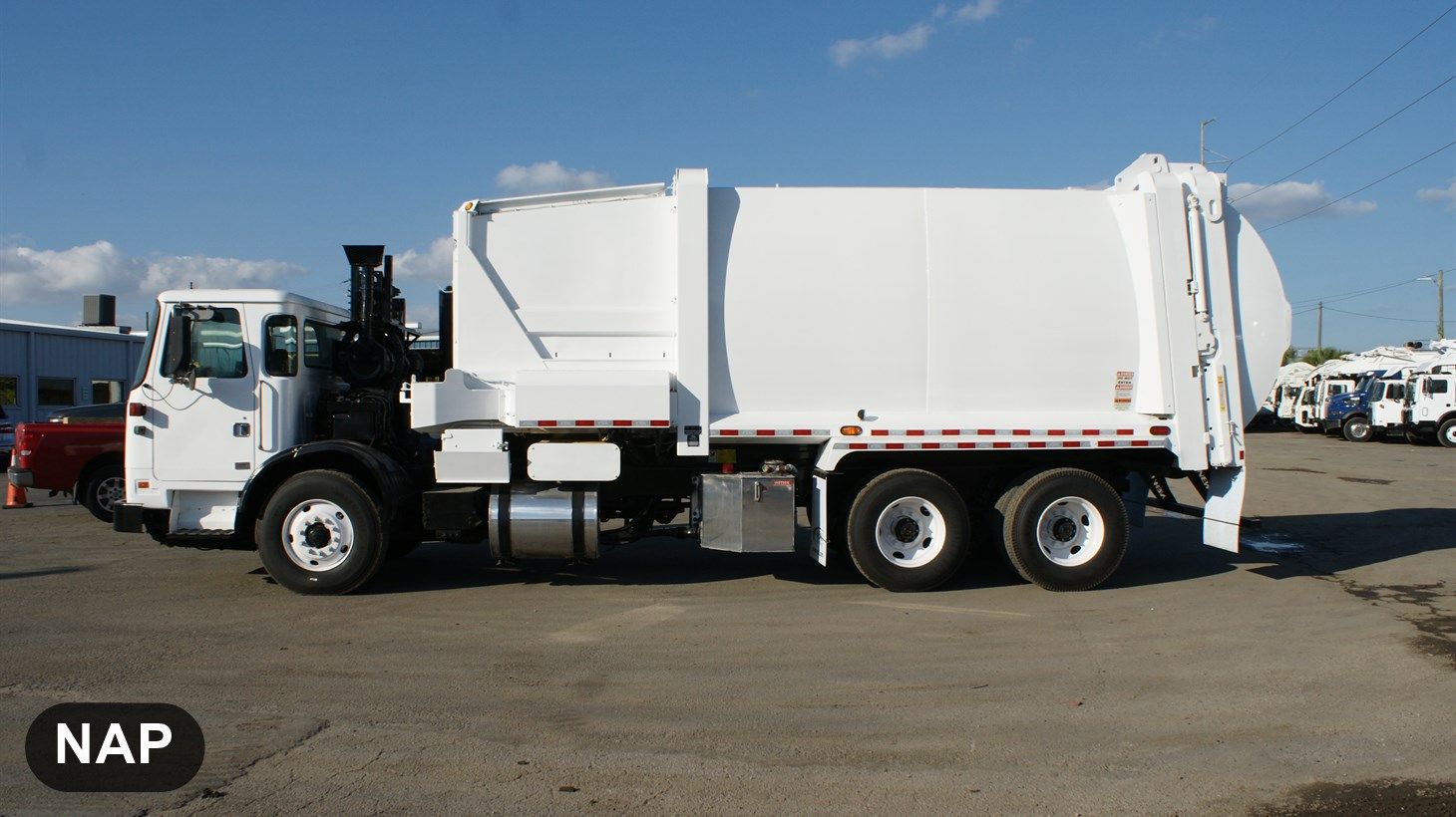 05_2020_Autocar_Side_Loader_110419_5