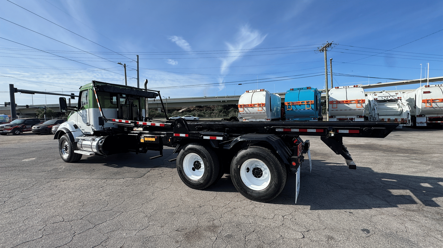 05_2020_kenwoth_roll_off_truck_110350_13