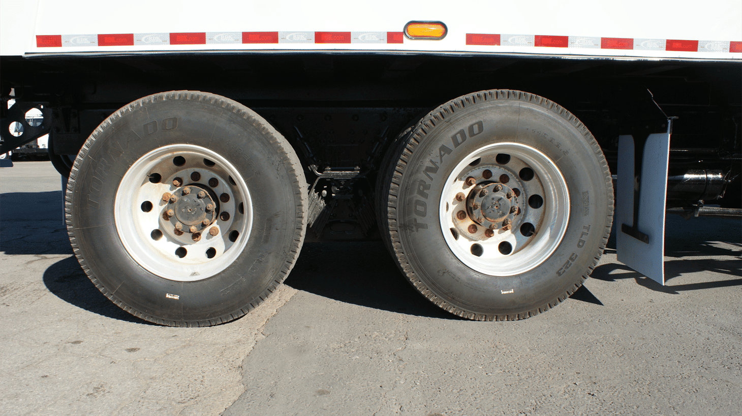 05_2022_CCC_Side_loader_garbage_truck_108720_13