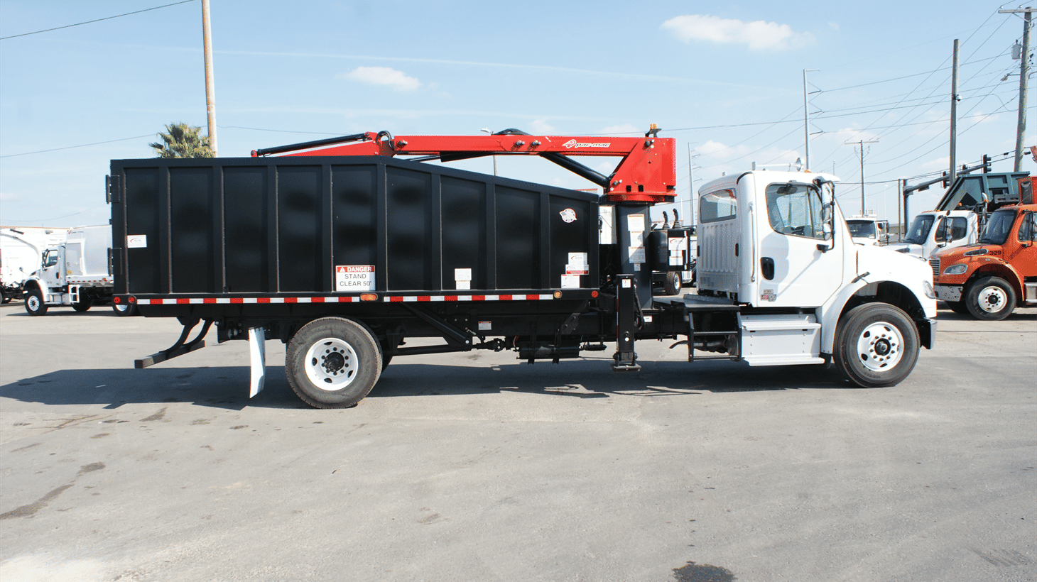 05_2025_Freightliner_Grapple_Truck_109868_5