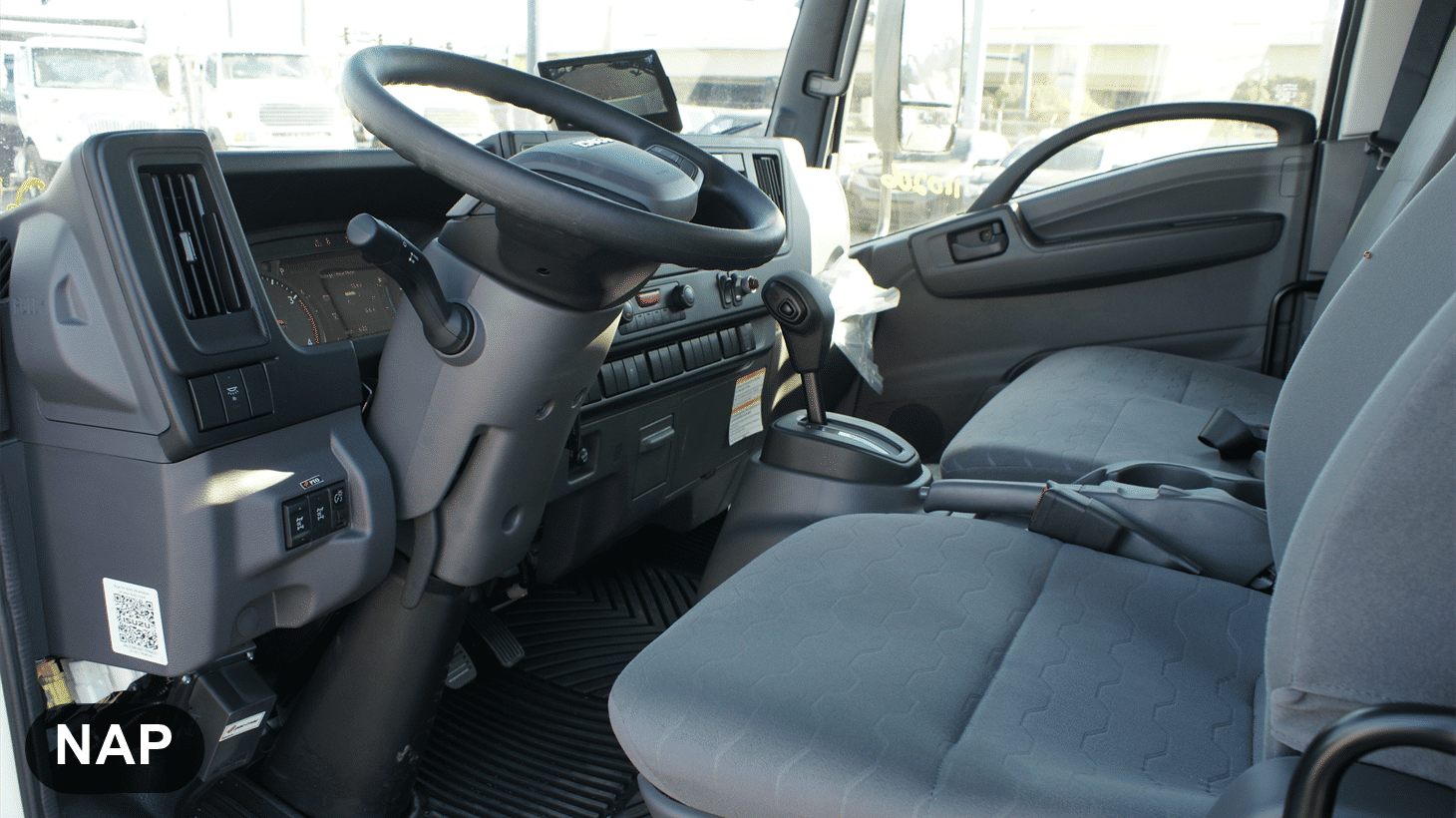 05_2026_Isuzu_Rear_Loader_1105017-2