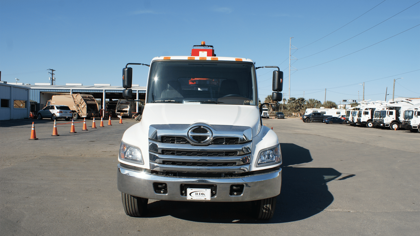 06_2025_Hino_Grapple_Truck_109428_6