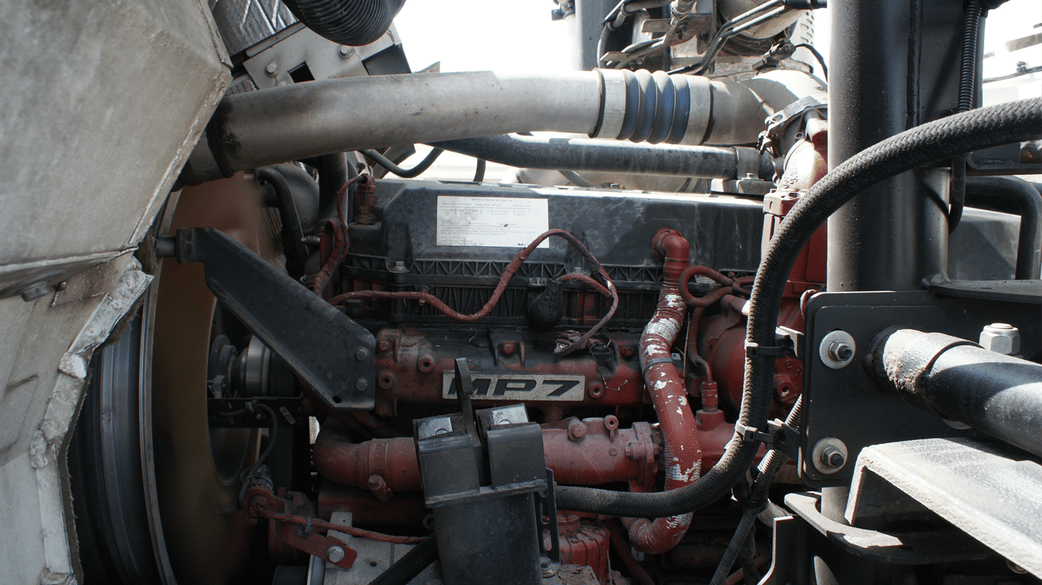 07_2023_mack_side_loader_garbage_truck_108491_15