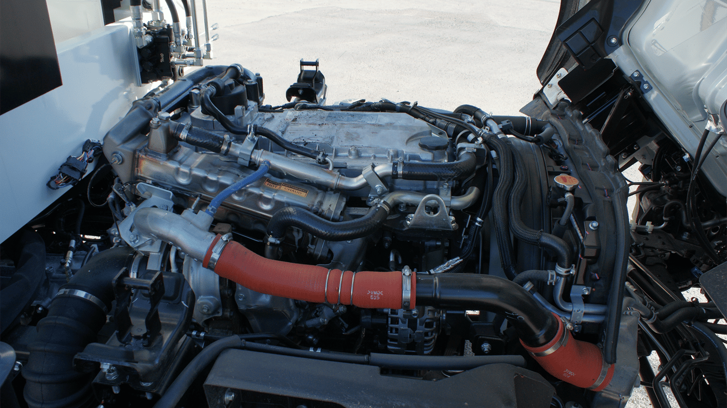 07_2026_Isuzu_Rear_Loader_110206_7