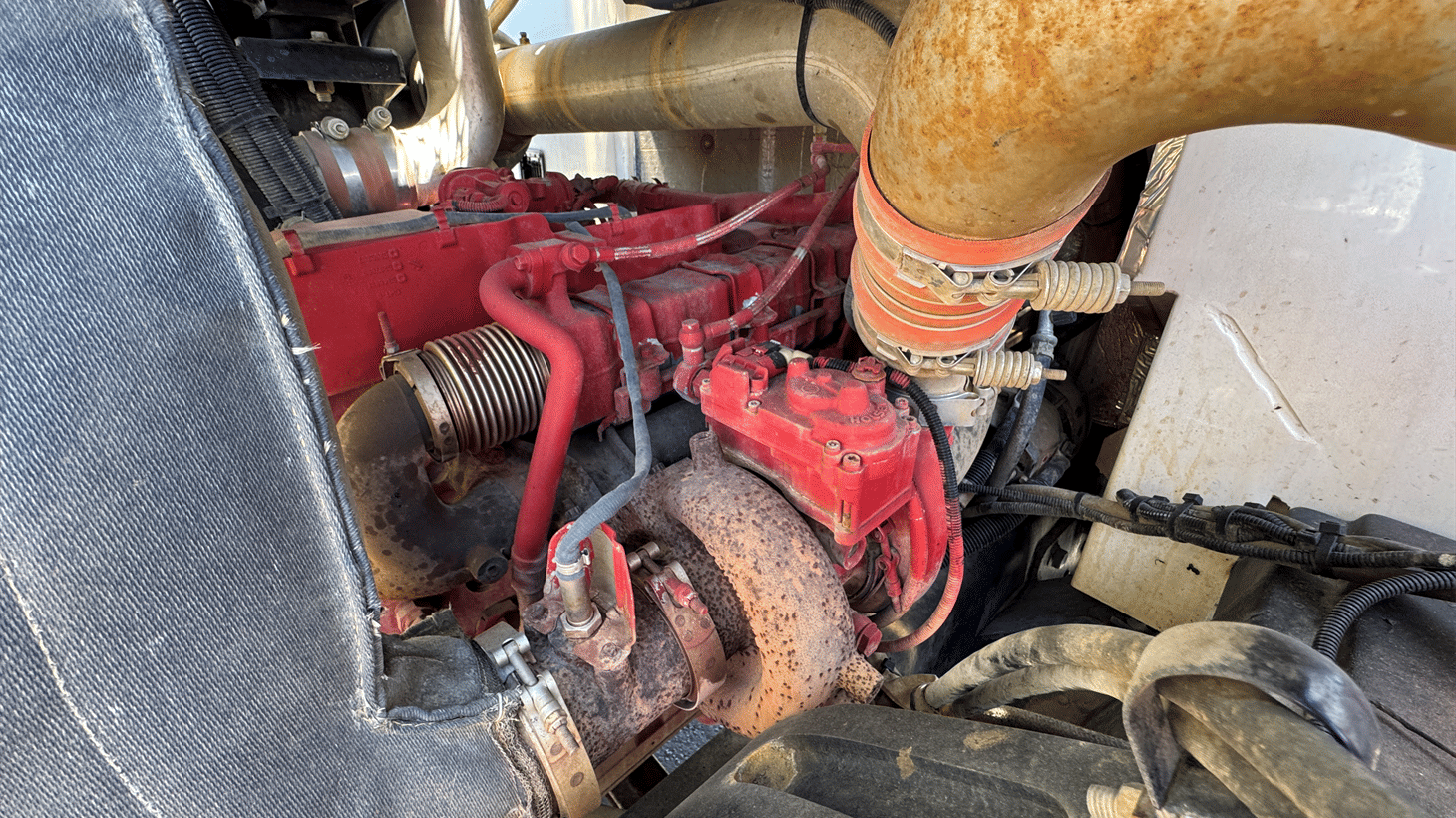 08_2024_battle_motors_side_loader_garbage_truck_108798_16