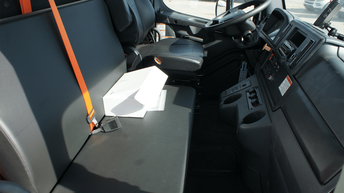 08_2025_Freightliner_Rear_Loader_110245_8