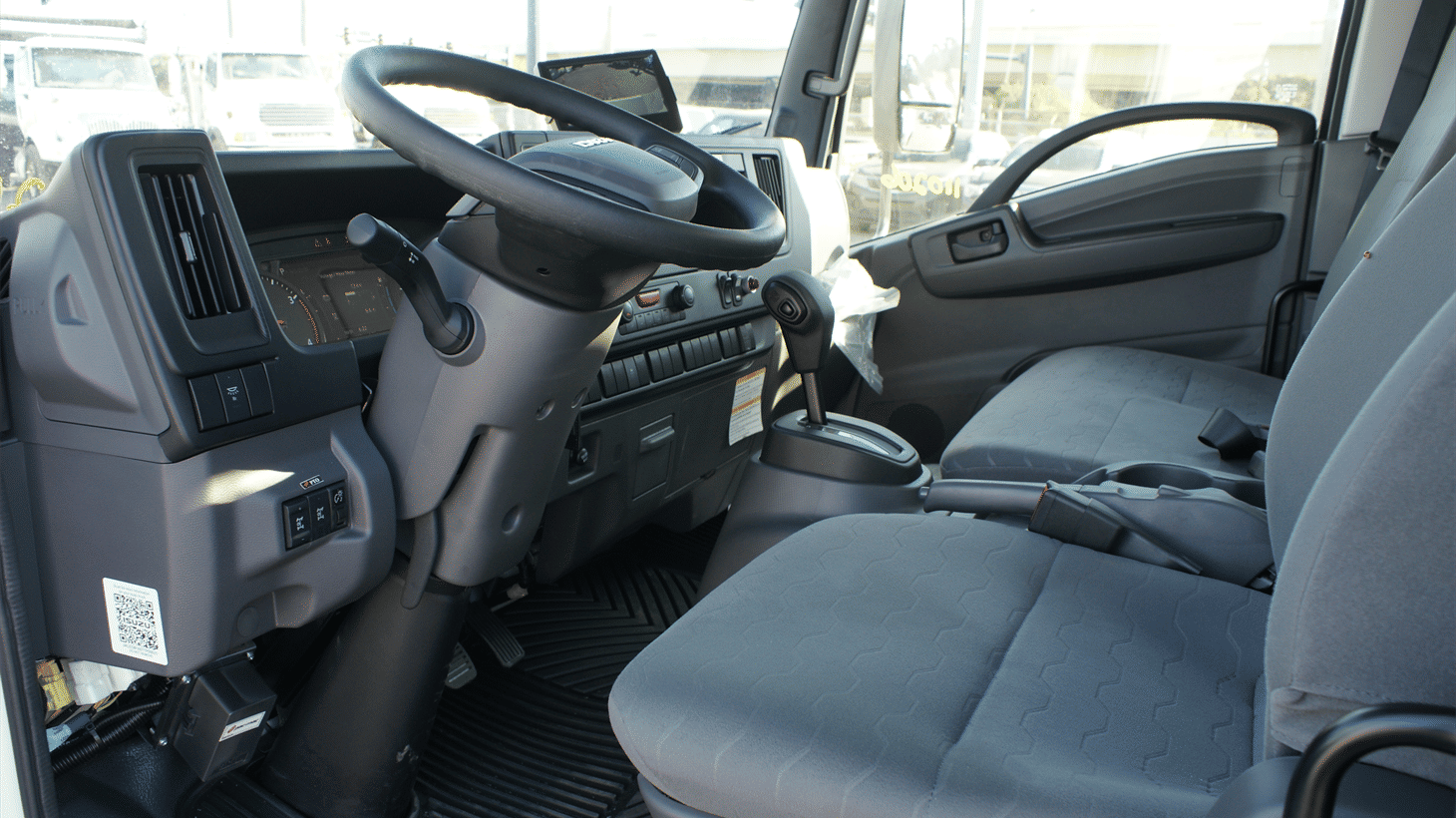 08_2026_Isuzu_Rear_Loader_110206_8