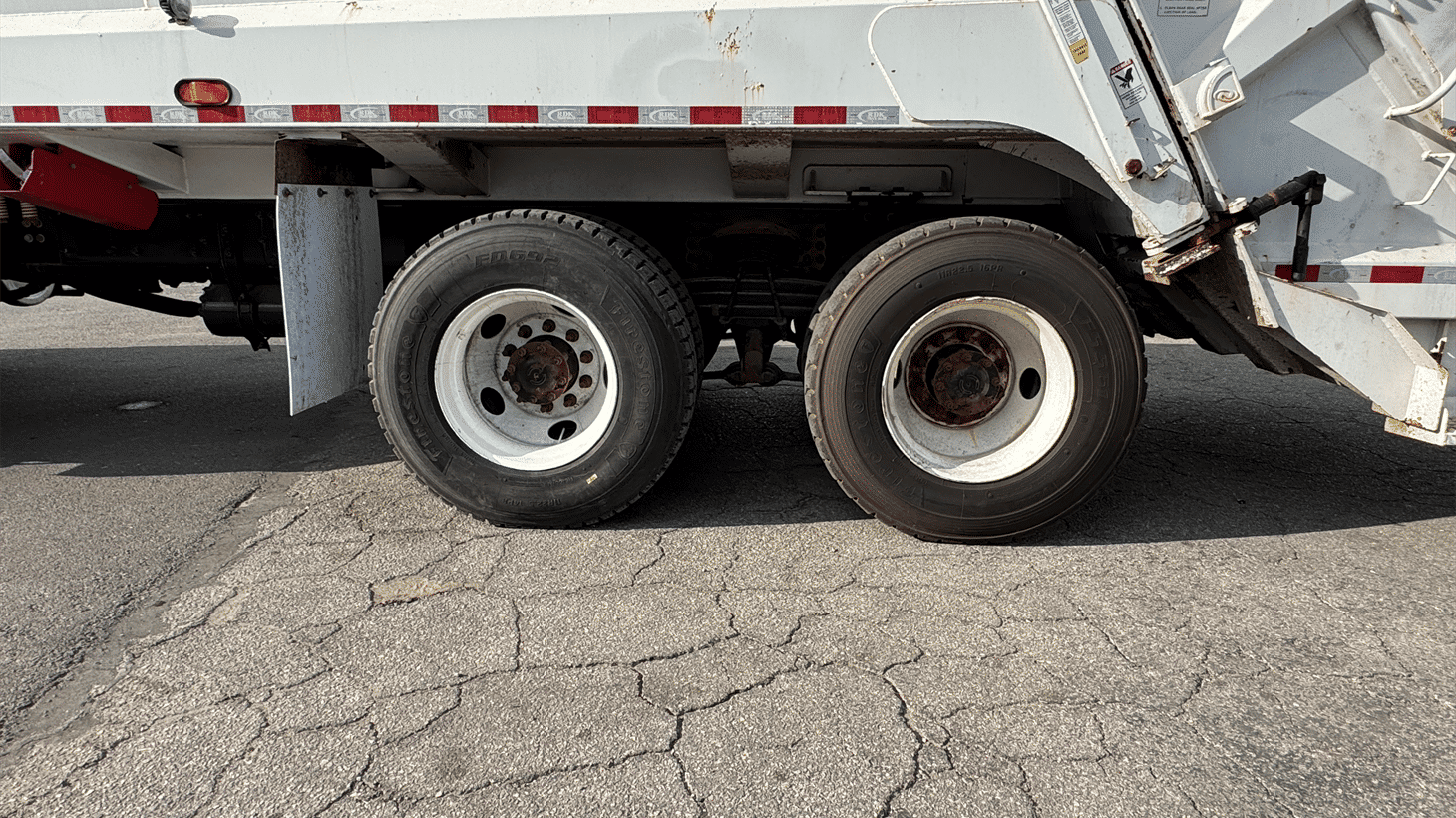 09_2020_freightliner_rear_loader_garbage_truck_108873_17