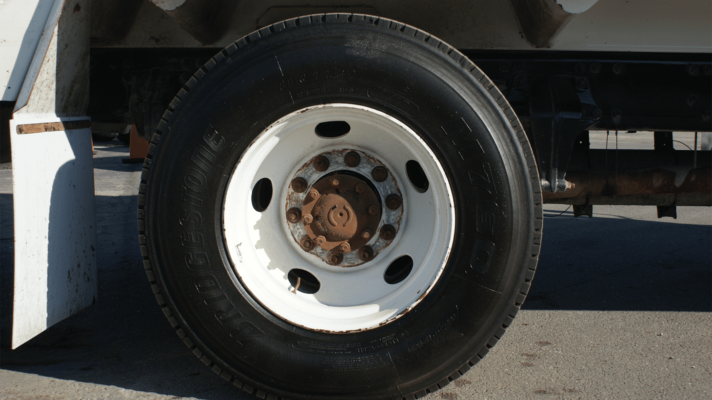 09_2023_freightliner_rear_loader_garbage_truck_108345_8