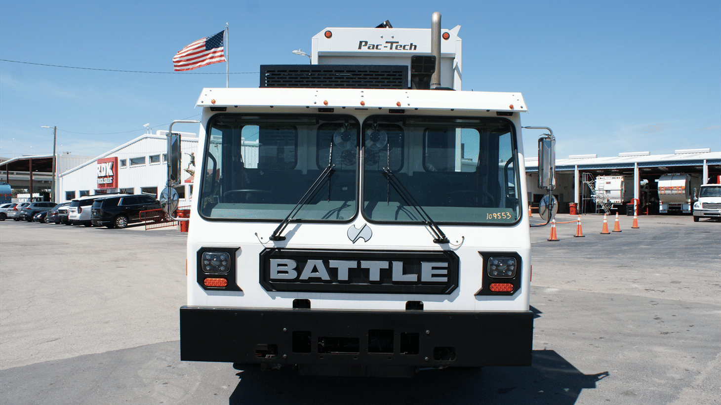 09_2026_Battle_motors_Side_Loader_109553_7