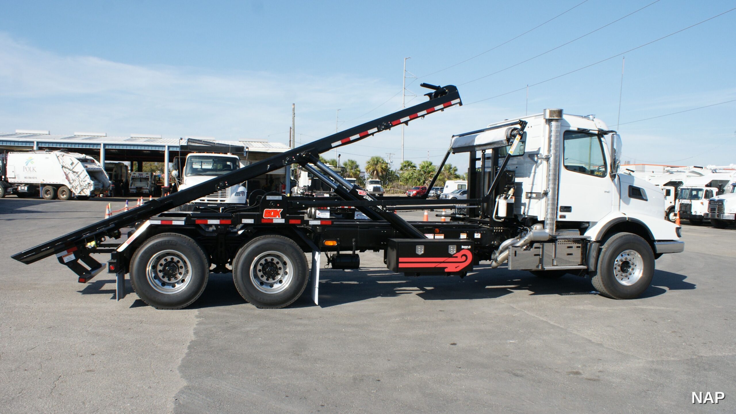 110297-nap-2026-volvo-roll-off-truck2016-2