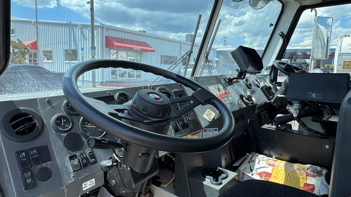 13_2024_Battle-motors_front_loader_108799_20