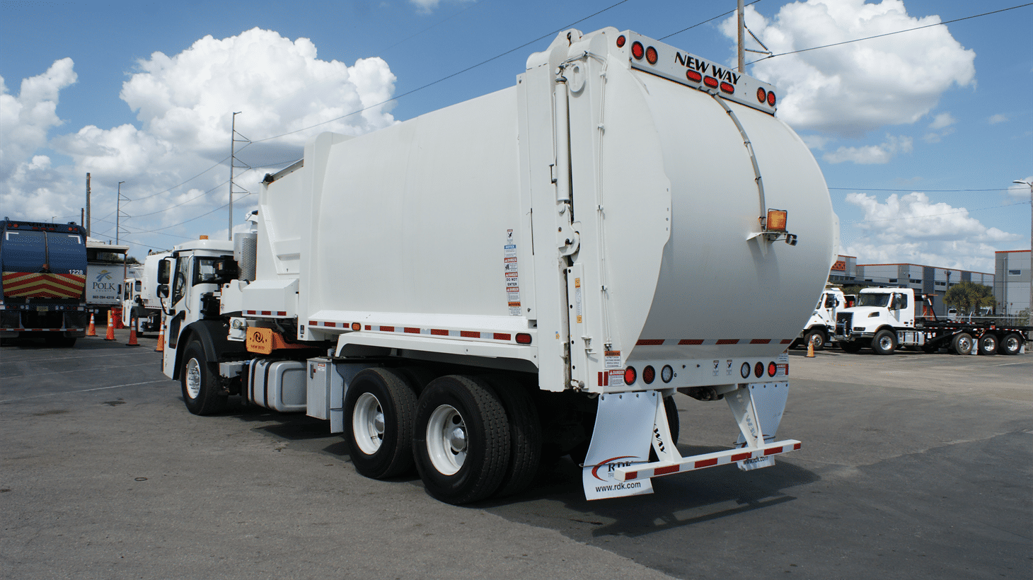16_2023_mack_side_loader_garbage_truck_108491_8