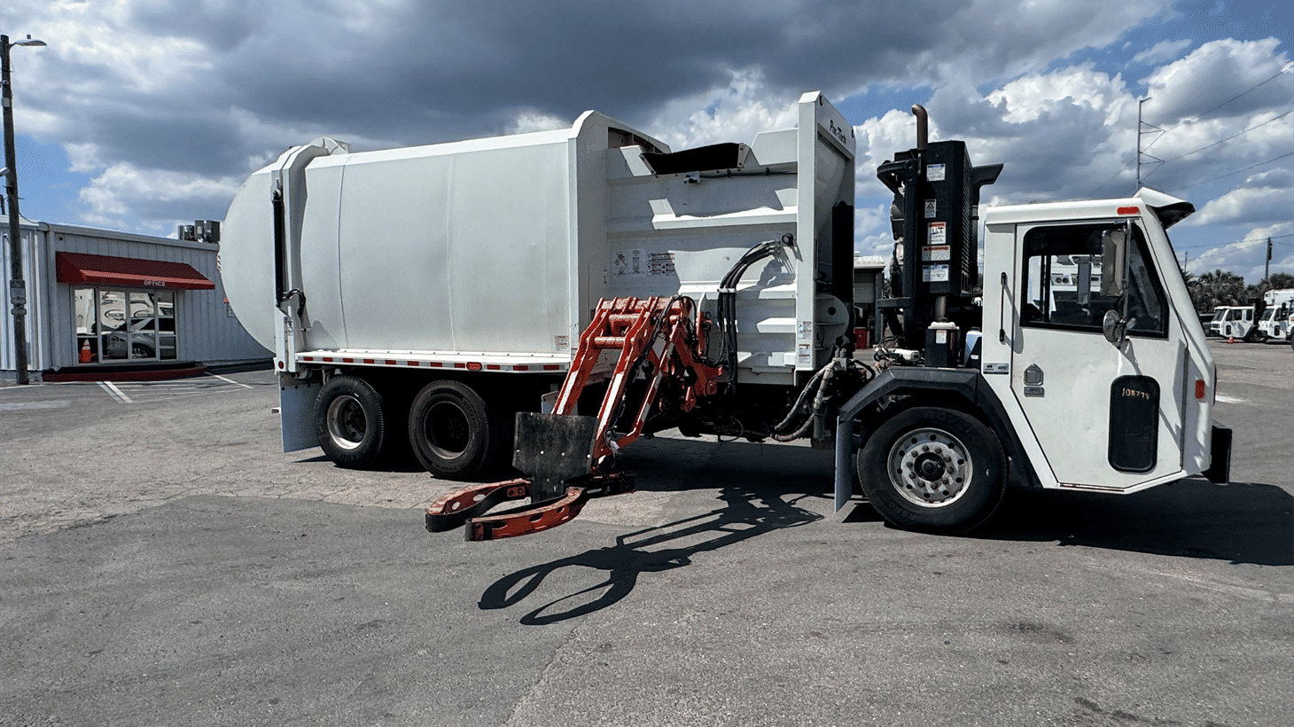 19_2024_Battle-motors_front_loader_108799_7