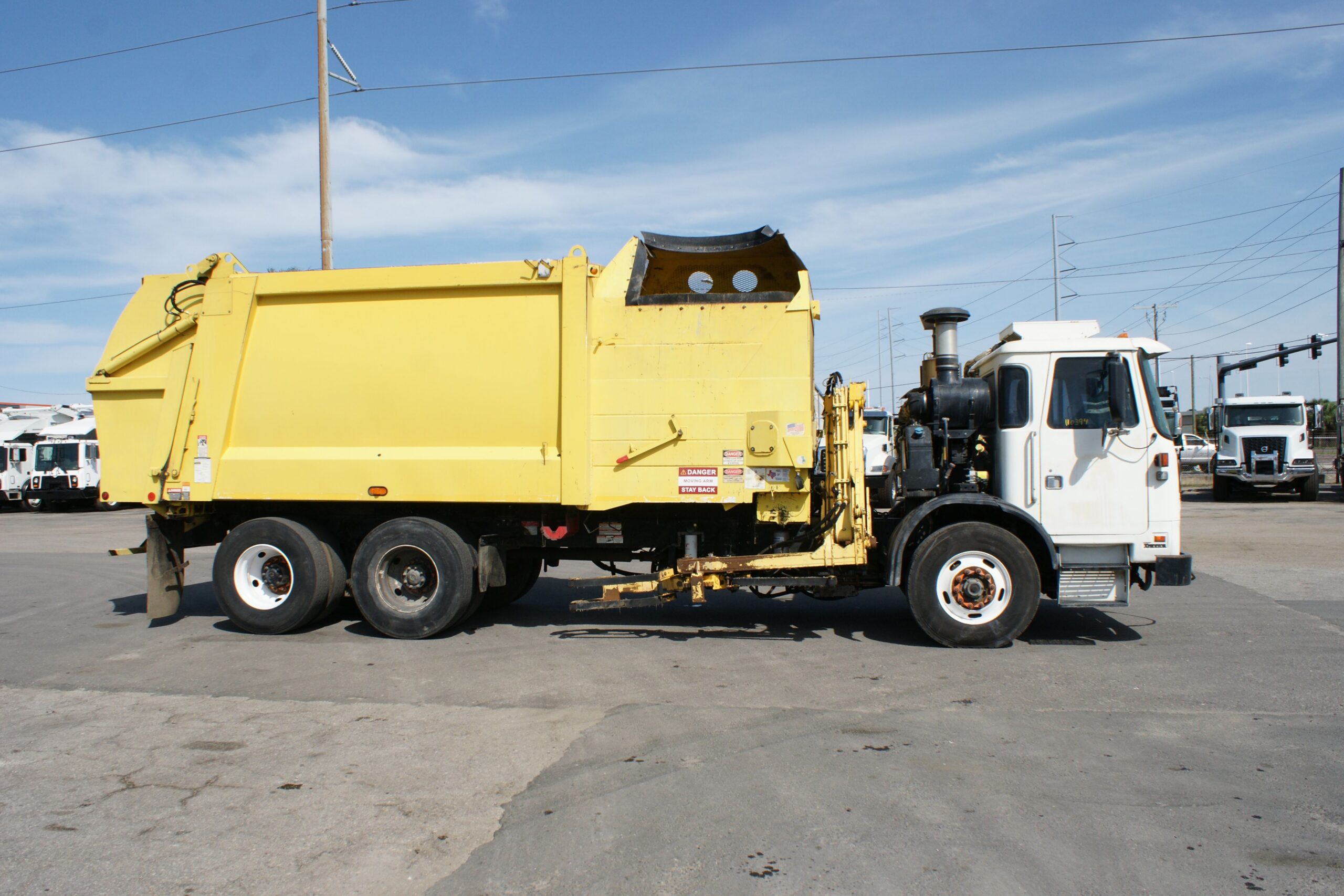 201620Autocar20Side20Loader20110394203