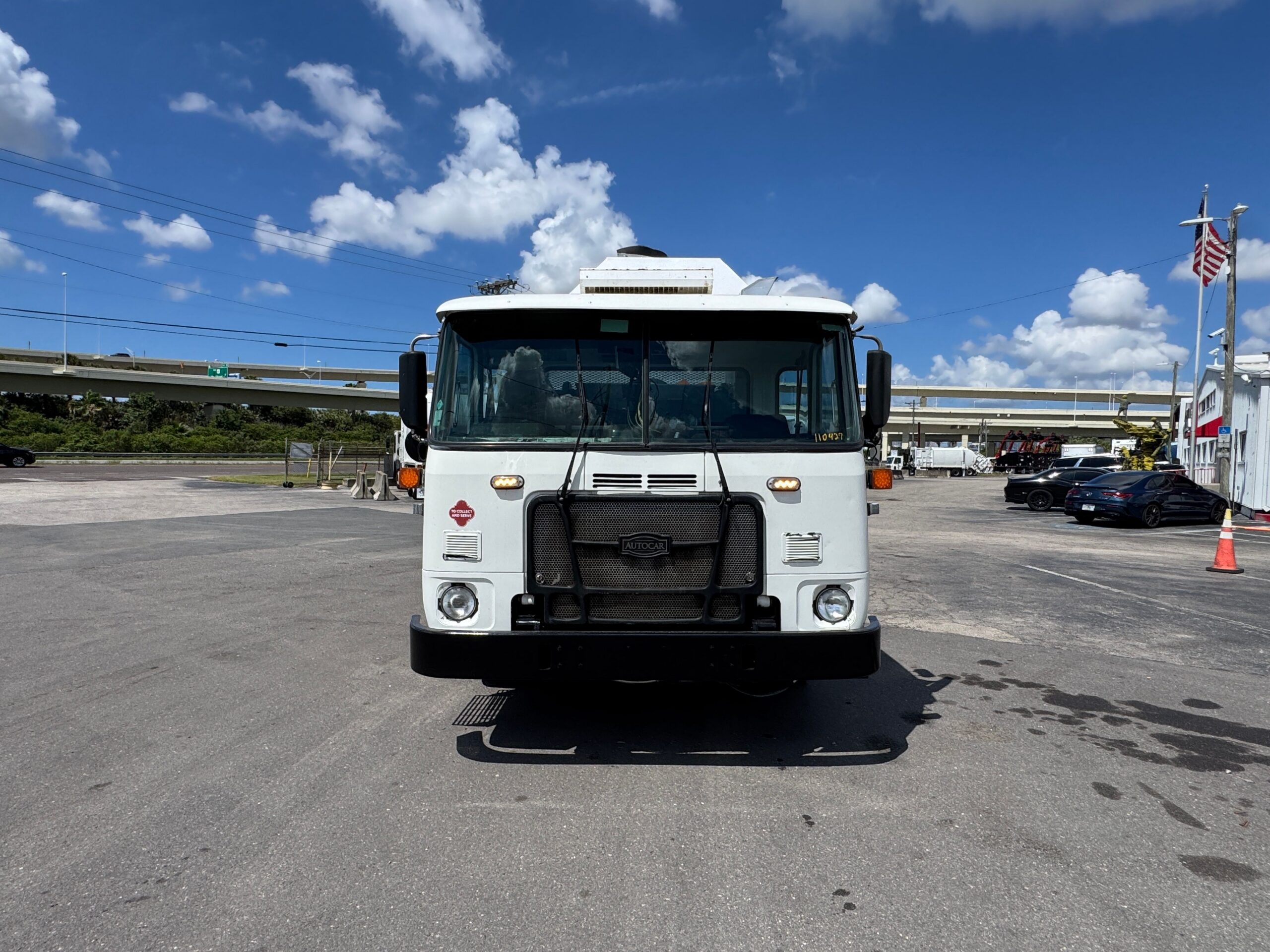 201620Autocar20Side20Loader20110427206