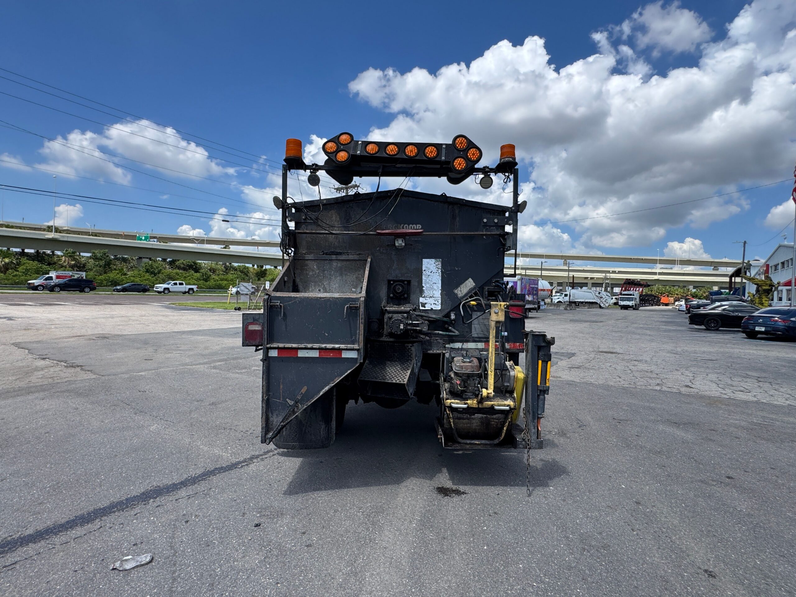 201620Freightliner20Special20Equipment20110473203