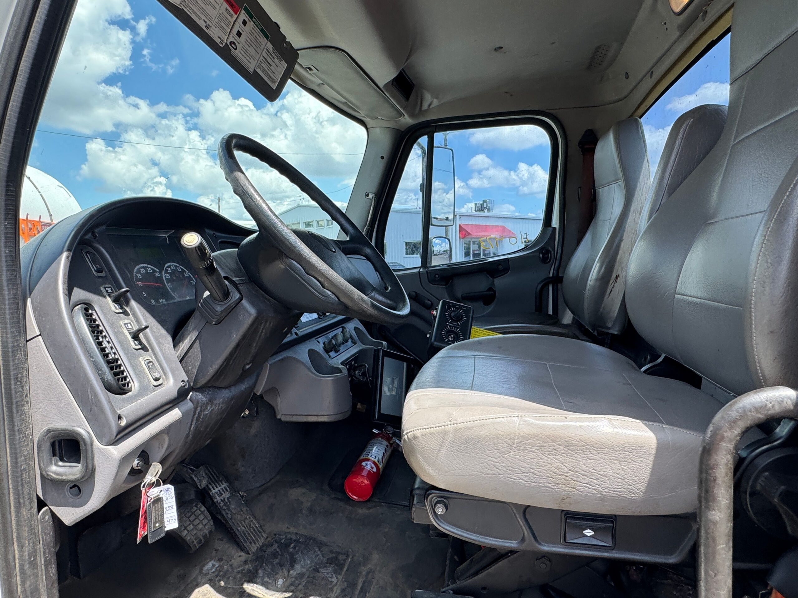 201620Freightliner20Special20Equipment20110473209