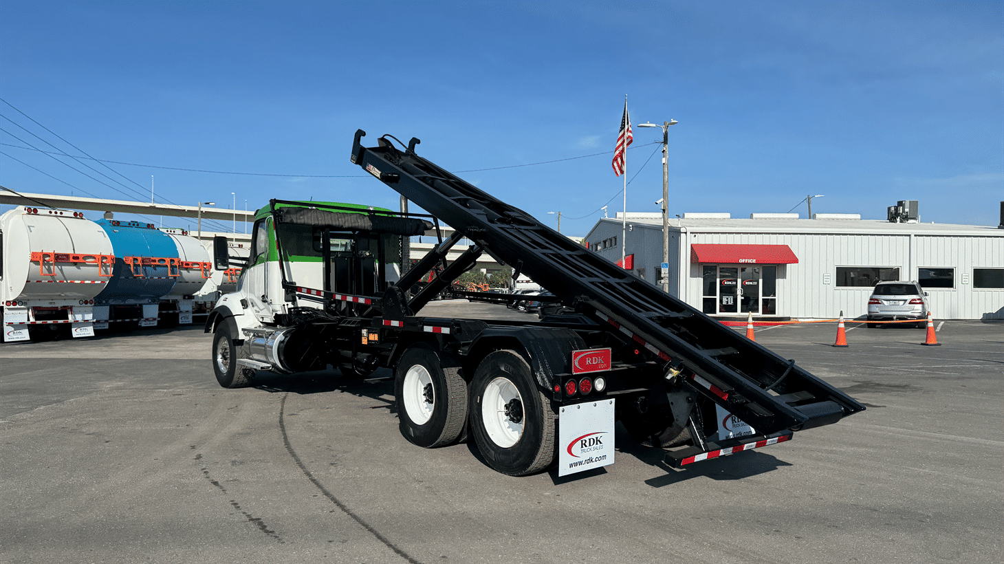 20_2020_kenwoth_roll_off_truck_110350_9