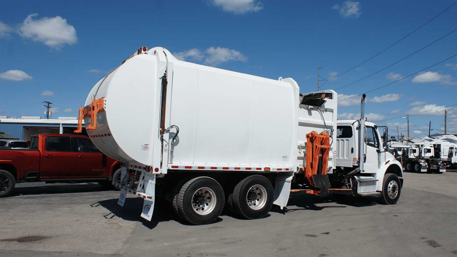 20_2022_freightliner_side_loader_garbage_truck_108141_7