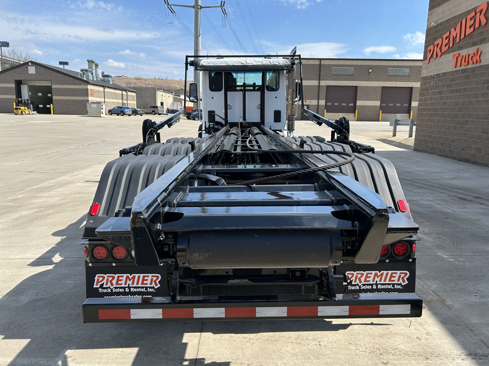 L7388 KENWORTH ROLL OFF (7)