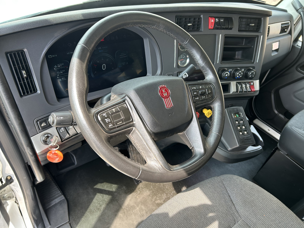 L7757 Kenworth Roll Off (11)
