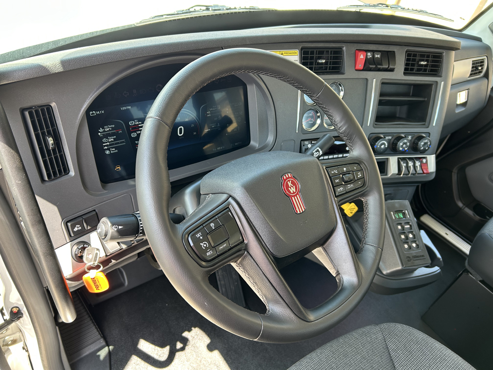 L7780 Kenworth Roll Off (11)