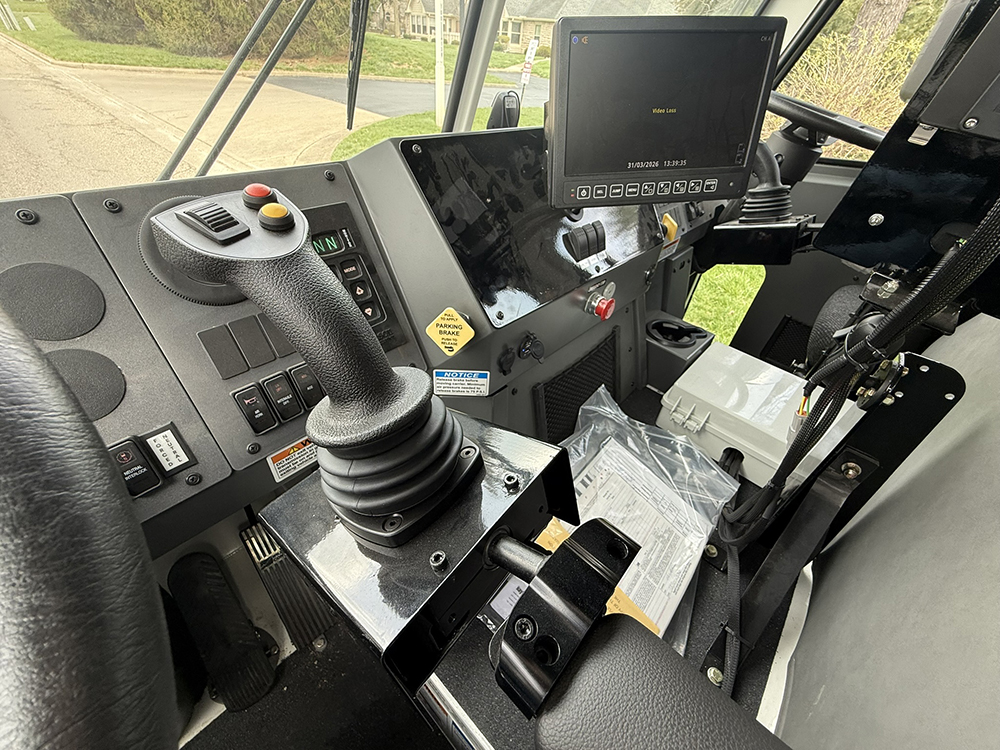 RT10120-int-9-web