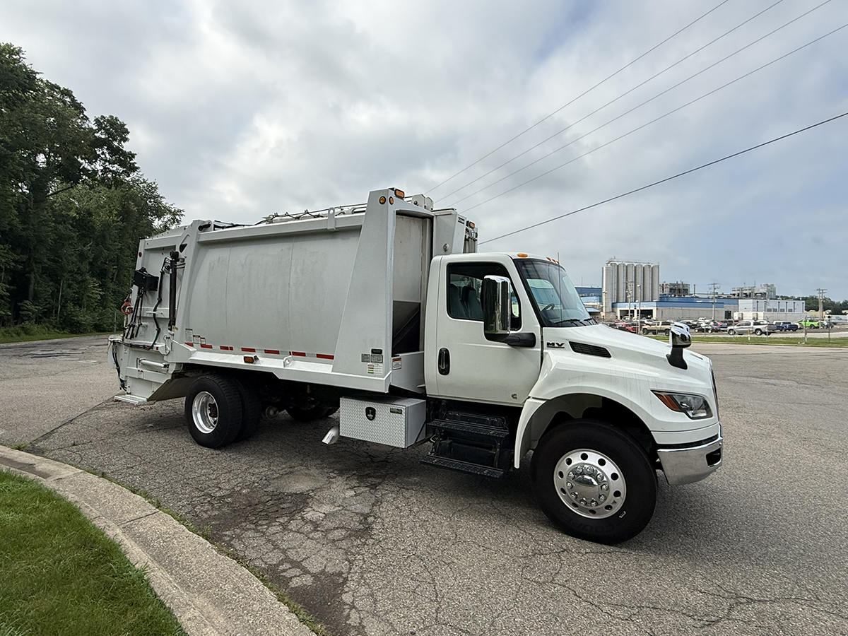 RT10130-pside-3-web