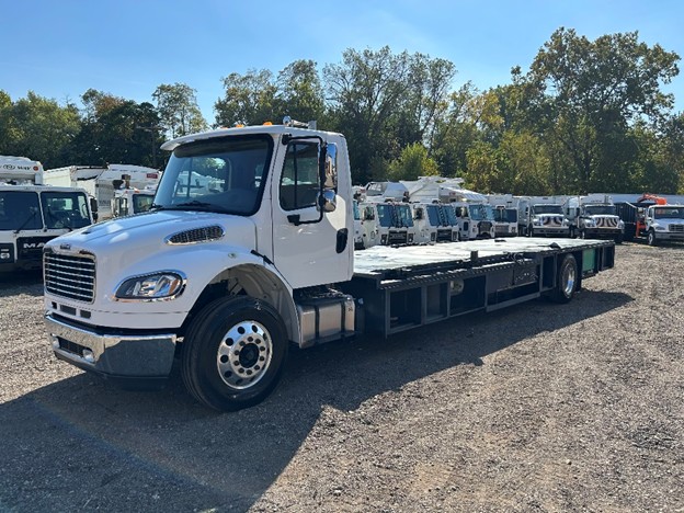 original-2018-freightliner-cab-and-chassis-34