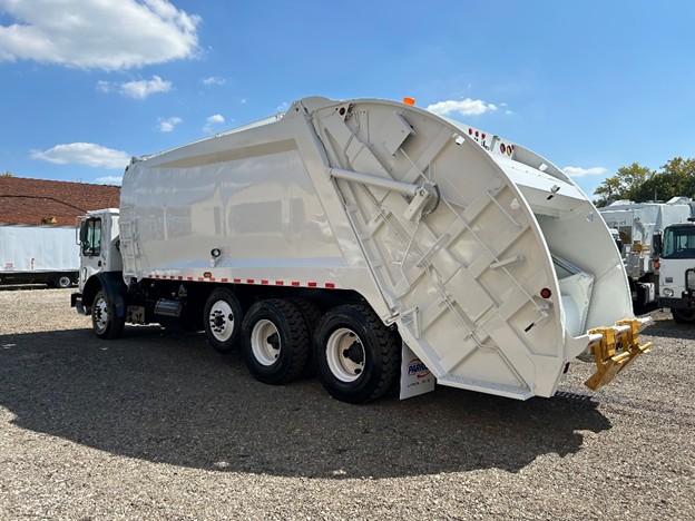 original-used-2008-mack-rear-load-truck-23