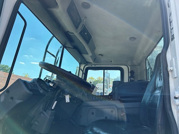 original-used-2008-mack-rear-load-truck-25