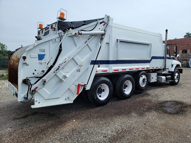 original-used-2012-international-rear-load-truck-73