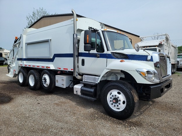 original-used-2012-international-rear-load-truck-74