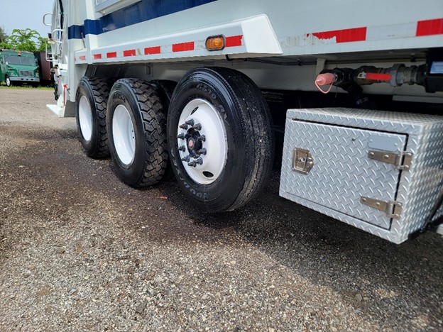 original-used-2012-international-rear-load-truck-75
