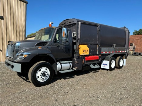 original-used-2013-international-automated-side-load-truck-30
