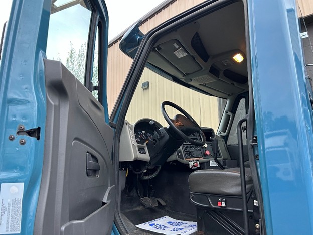 original-used-2013-international-day-cab-34