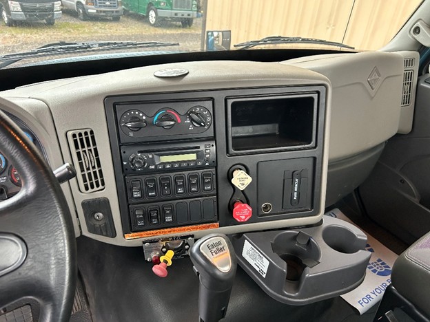 original-used-2013-international-day-cab-37