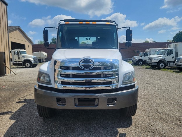 original-used-2014-hino-rolloff-truck-33