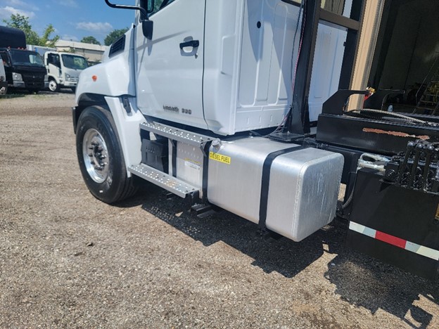 original-used-2014-hino-rolloff-truck-35