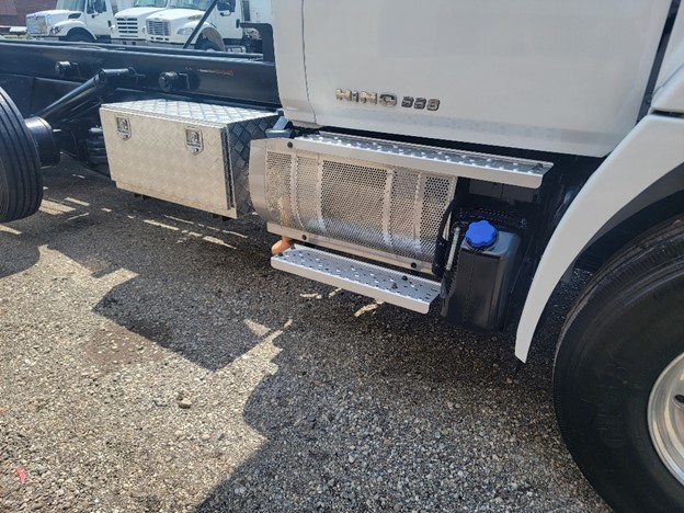 original-used-2014-hino-rolloff-truck-44